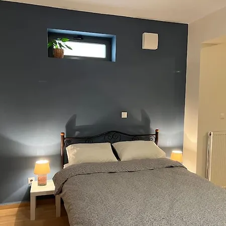Spacious 3' From