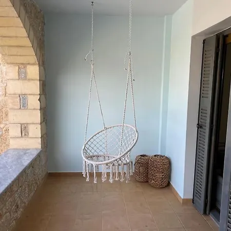 Spacious 3' From * Stoupa