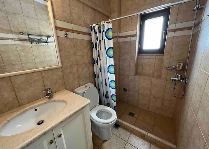 Spacious 3' From Appartement