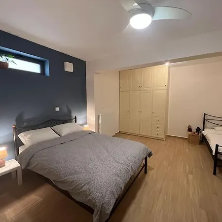 Apartment Spacious 3' From *