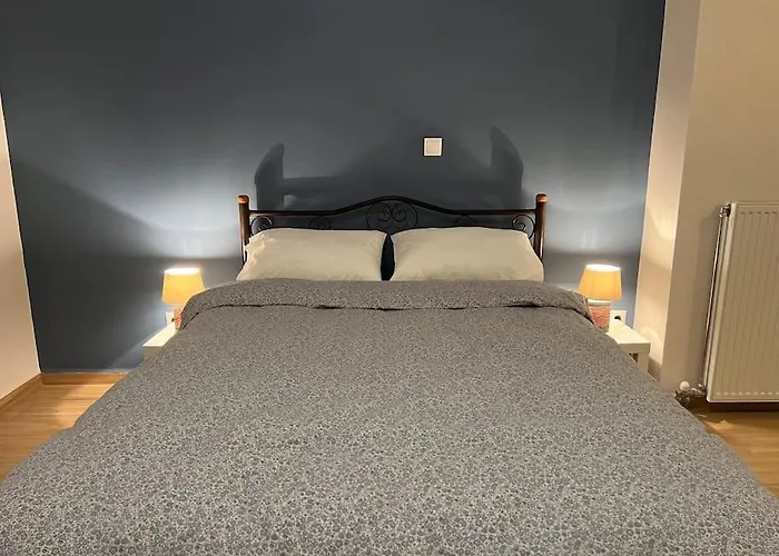 Spacious 3' From